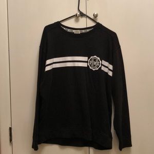 Black PINK vs sweatshirt